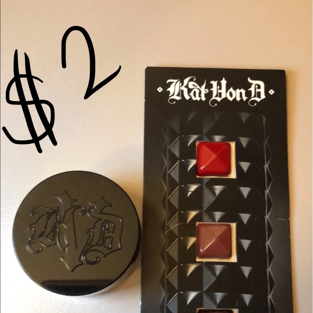 Small makeup lot